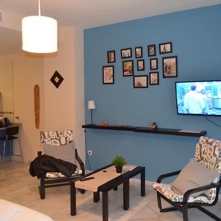 Apartamentos Canasteros Malaga Exterior photo